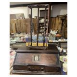 Antique RCA Radiola with rotating antennae and
