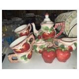 Apple tea set with shakers