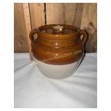 Stoneware bean pot
