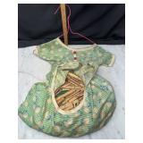 Vintage clothespin bag with wooden clothespins