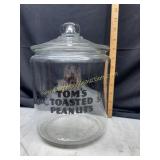 Toms toasted peanuts store jar