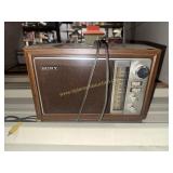 Vintage Sony ICF-9740W table top radio