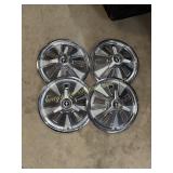 Mustang hub caps set of 4
