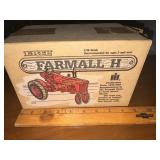 ERTL Farmall H in original box