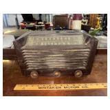 1952 Philco 52-944 radio with brown Bakelite