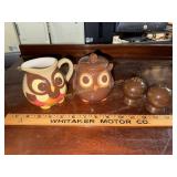 Owl cream and sugar with brown shakers