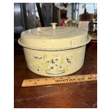 Vintage tin pie saver/ carrier