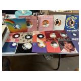 Collection of Motown vinyl 45s Dionne Warwick,