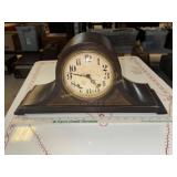 Antique 8 day parlor mantle clock Plymouth clock