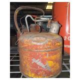 Gallon safety gas can