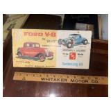 Vintage model box with some pieces