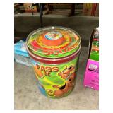 Scooby-Doo Popcorn Tin with Basketball Game