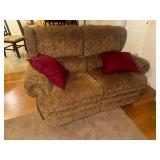 Double reclining loveseat