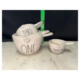 Rae Dunn measuring cup set