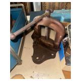 Cast Iron Post Vise with Mounting Bracket and T-Handle