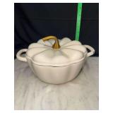 Pioneer Woman enameled cast iron pumpkin shaped Dutch oven