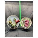 2 bird 3D decorative plates and easels