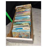 Large collection of vintage postcards