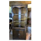 Pine corner hutch