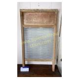 Victory glass wash board