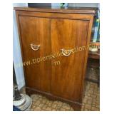 Vintage wet bar no key and is locked back needs