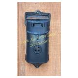 Cast iron letter holder