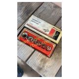 Snap-on antenna nut socket set