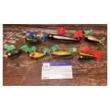 7 mostly vintage Heddon fishing lures- tiny lucky