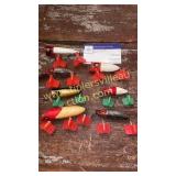 7 Heddon & south bend vintage fishing lures