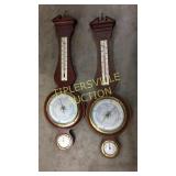 2 barometers