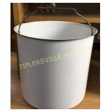 11" graniteware bucket