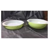 2 round vintage lime green Pyrex dishes- 8in and