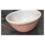 Pyrex pink rainbow mixing bowl 1.5qt