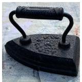 Sad iron