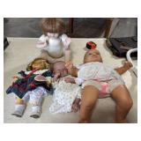 2 Dolls