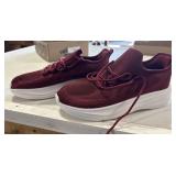 Zove Walking Shoes