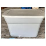 Tote with Lid