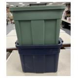 2 - Rubbermaid 18 Gallon Totes w/ Lids