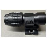 Magnifier & Mount