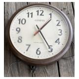 Geneva 14' Electric Clock