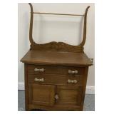 Oak Wash Stand with Towel Bar