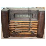 Antique Table Top Radio