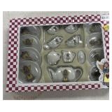 17pc Childs Tea Set
