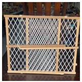 Expandable Wood Gate