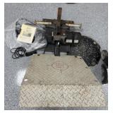 Reese Hitch Lift 25" x 26" Deck w/ 7" Ramp
