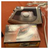 Home and Travel Iron