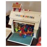 Fisher Price Schoolhouse, Little People
