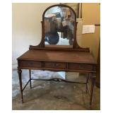 Mirrored 3 Drawer Vanity
