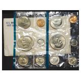 1977 US Double Mint Set in Envelope, With Ikes