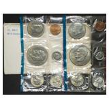 1975 US Double Mint Set in Envelope, With Ikes